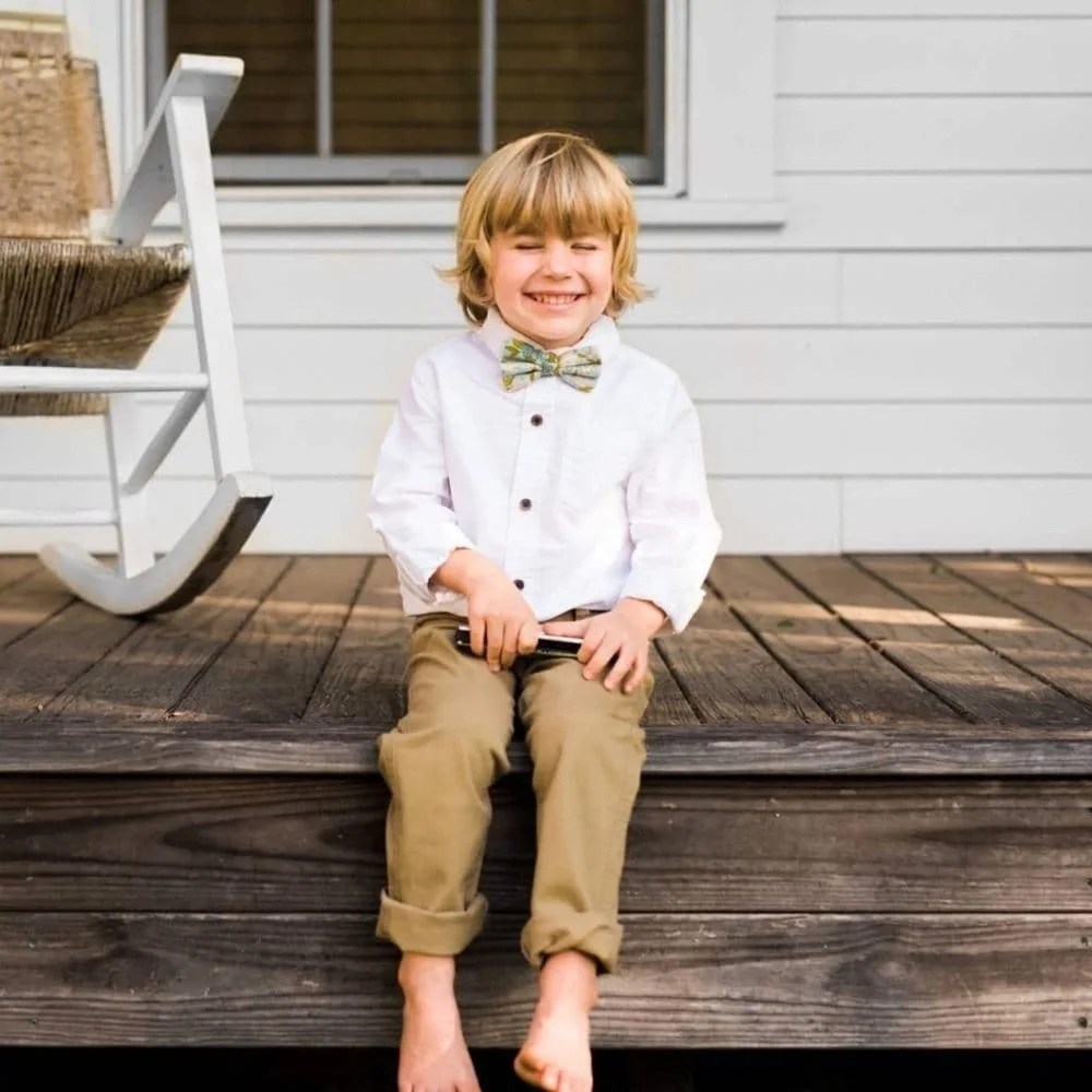 MilkBarn Bow Tie